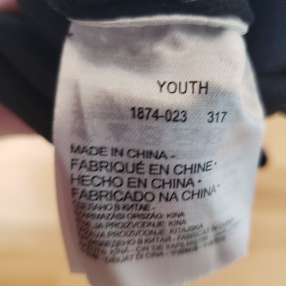 NWT Nike Jumpman Youth Gloves Black - Picture 2 of 7